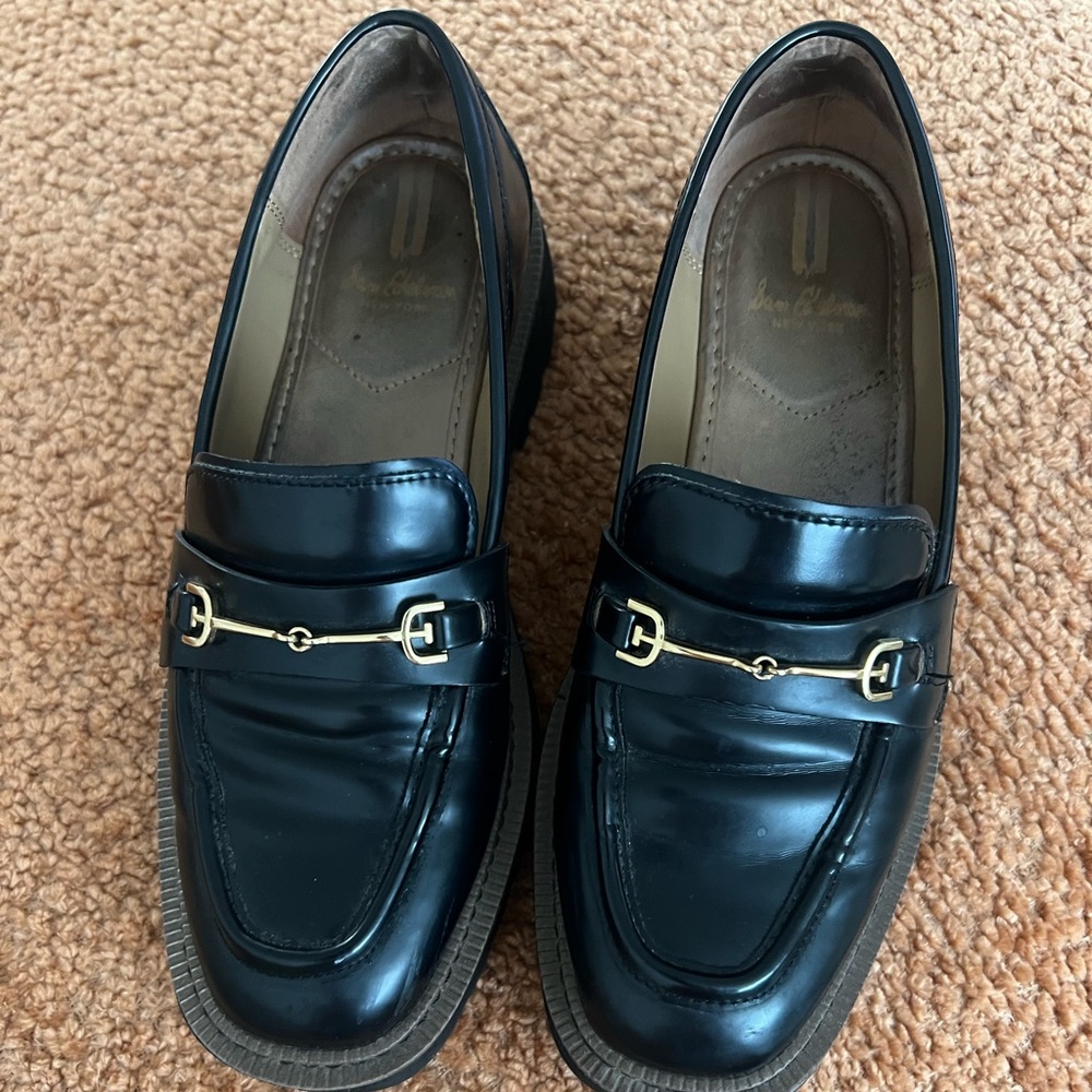 Women’s 8.5 loafer - Sam Eldelman